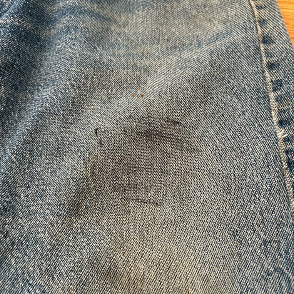 1980s Levi’s 501 Distressed Medium Stonewash Vintage Jeans 40x30 - Picture 9 of 11